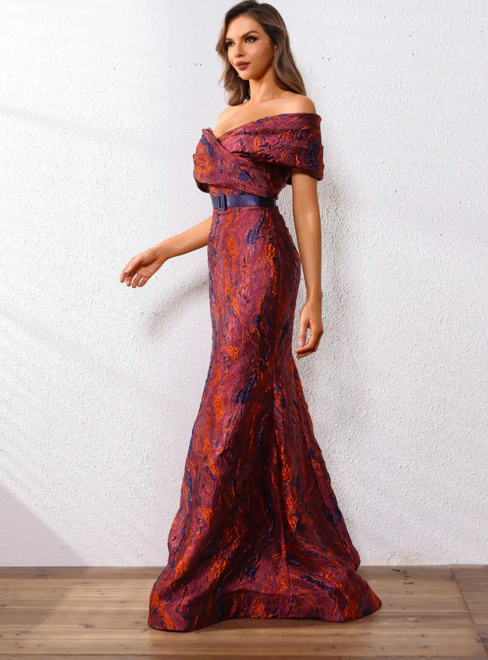 Strapless brocado