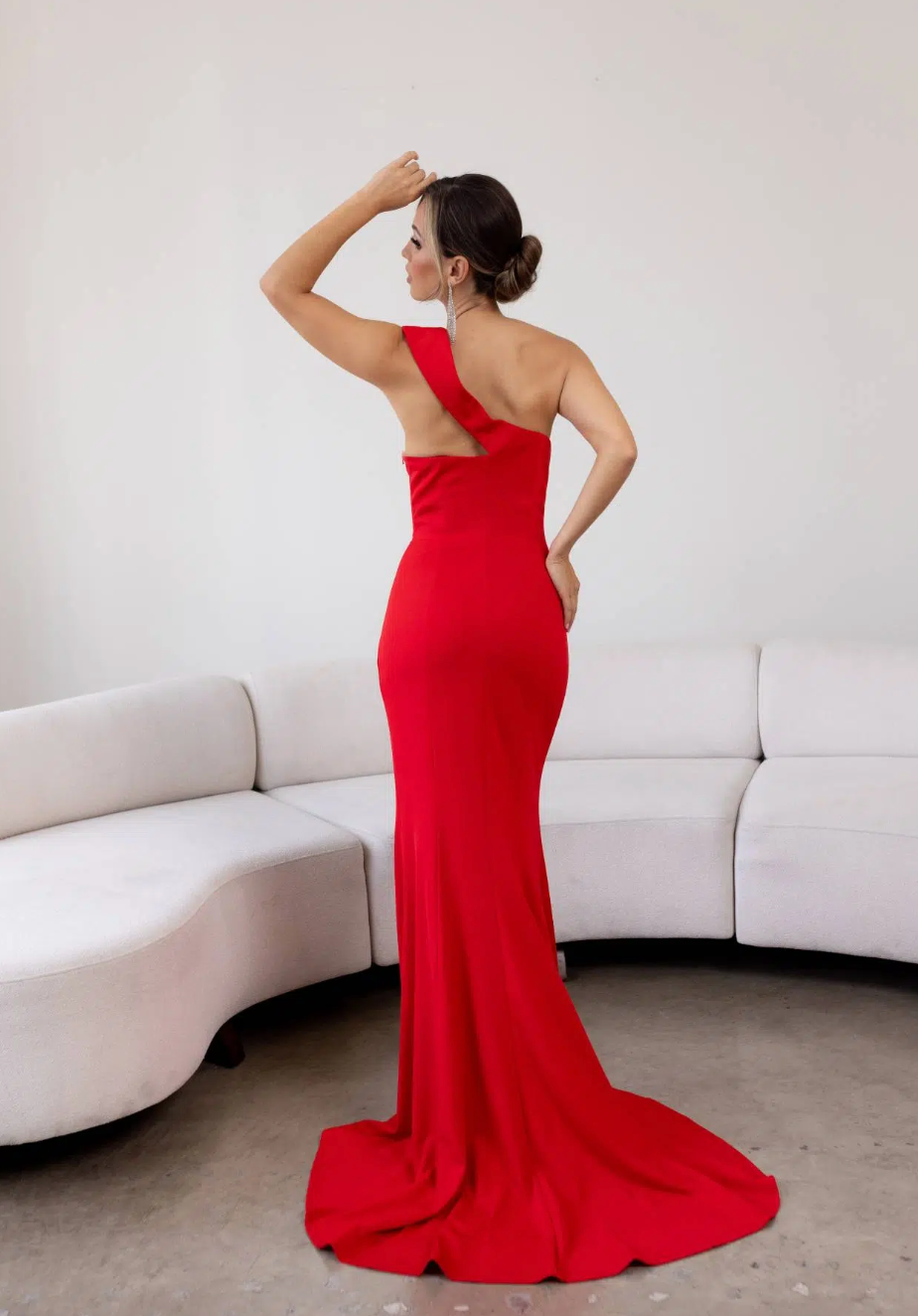 Sculpted Neckline- 10 Red