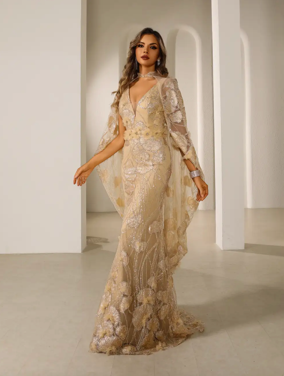 Vestido 3D con capa