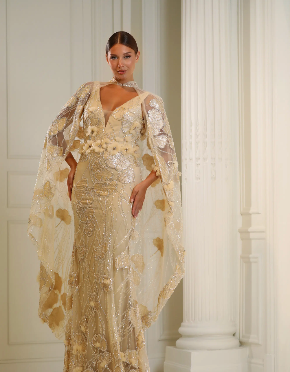 Vestido 3D con capa