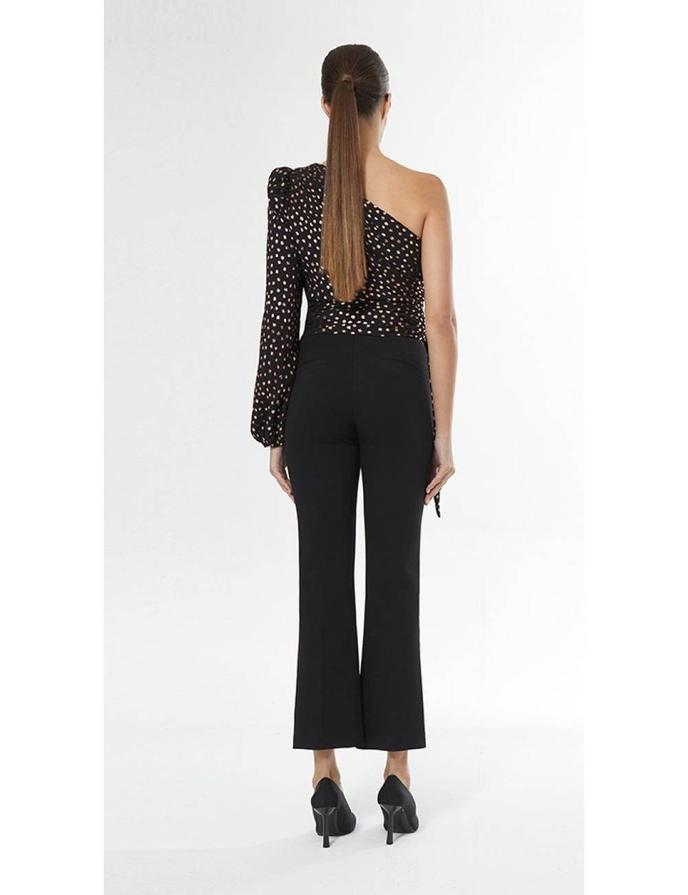 Top Asimetrico- 38 Negro
