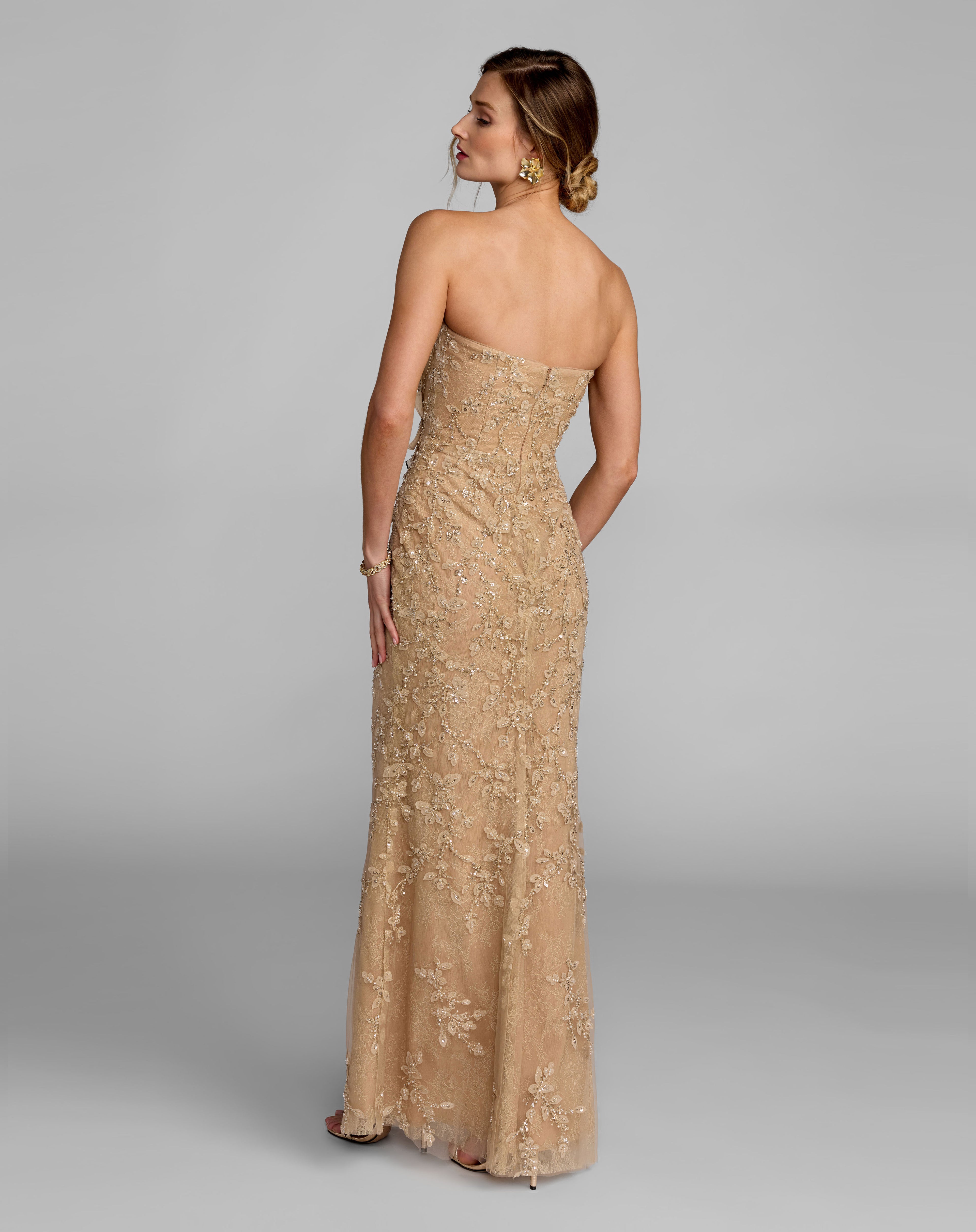 Vestido Strapless Embellished Gown