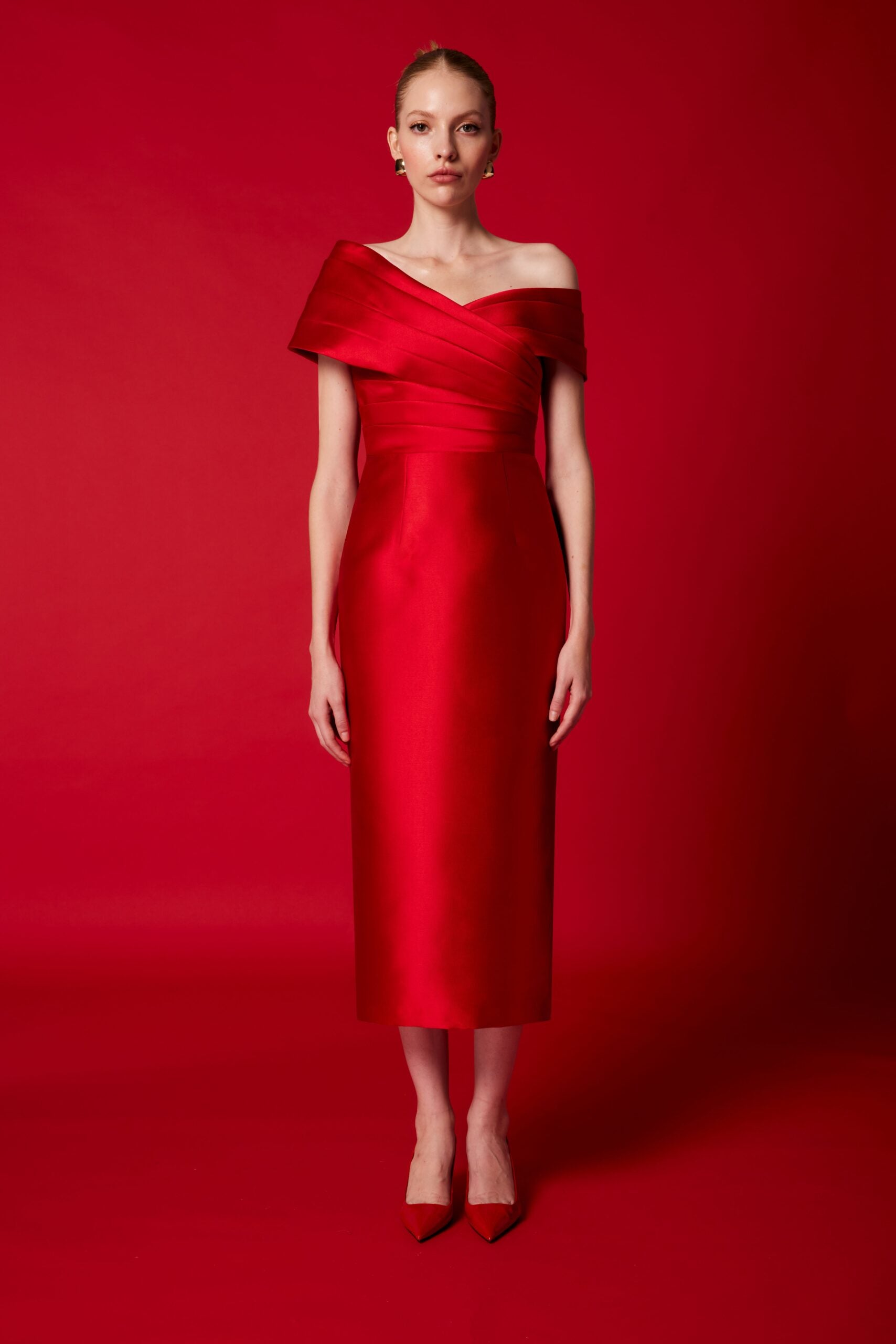 Midi con hombros caidos