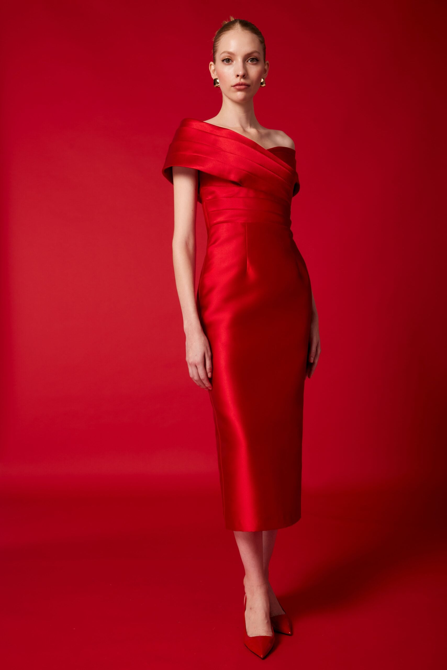 Midi con hombros caidos