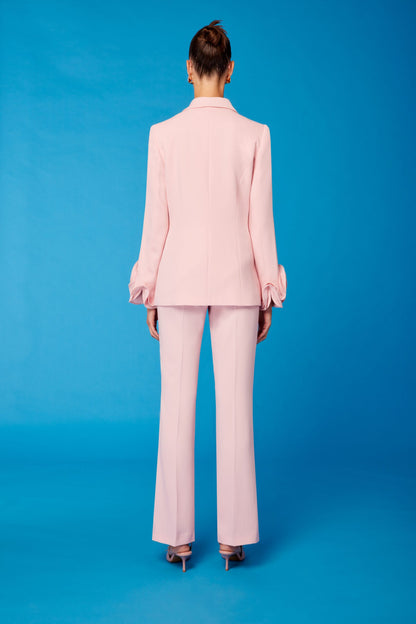 Conj. con flores en manga