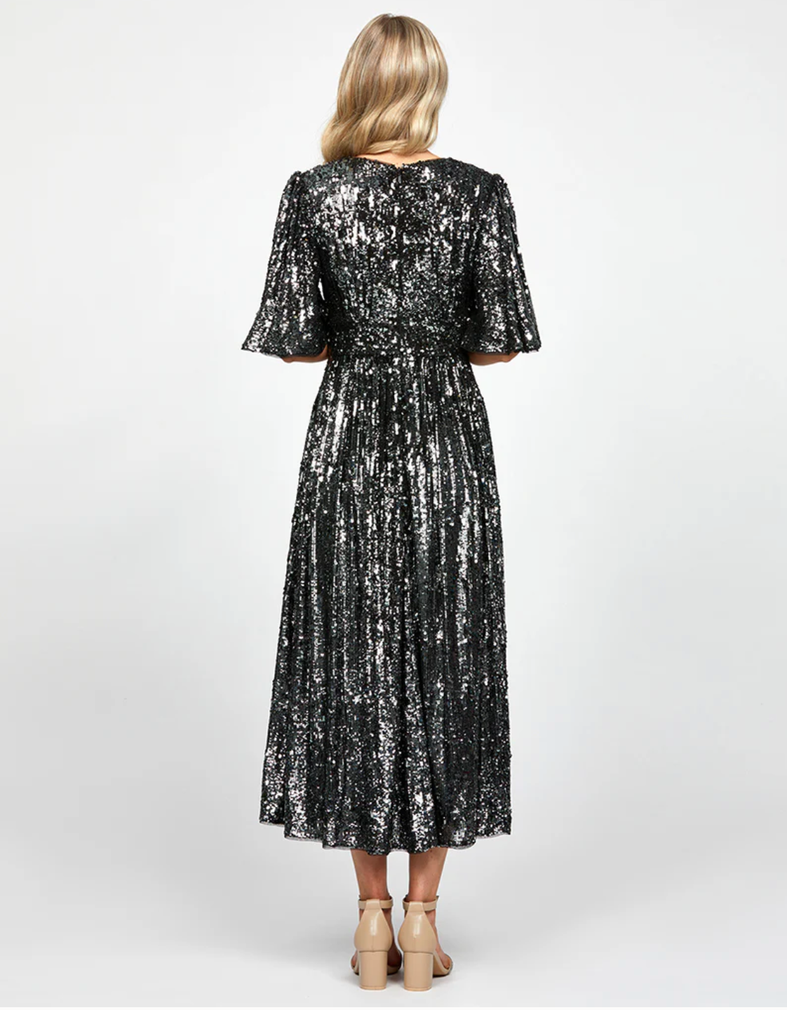 Vestido Midi de Lentejuelas con Mangas Fluidas