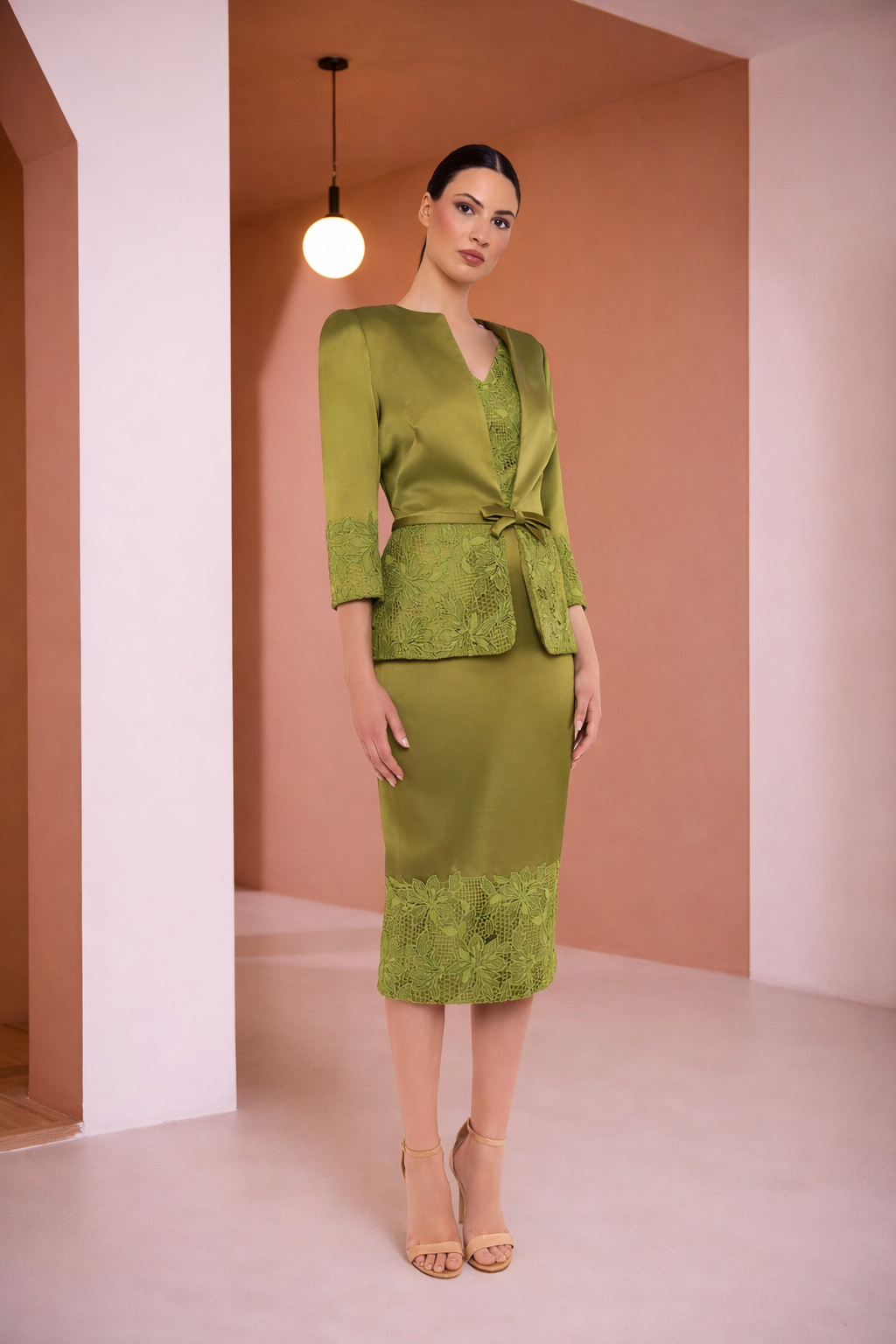 Conjunto de Vestido y Chaqueta
